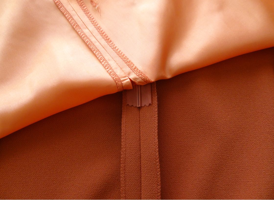 Обработка застежки юбки подкладкой — Мастер-классы на BurdaStyle
