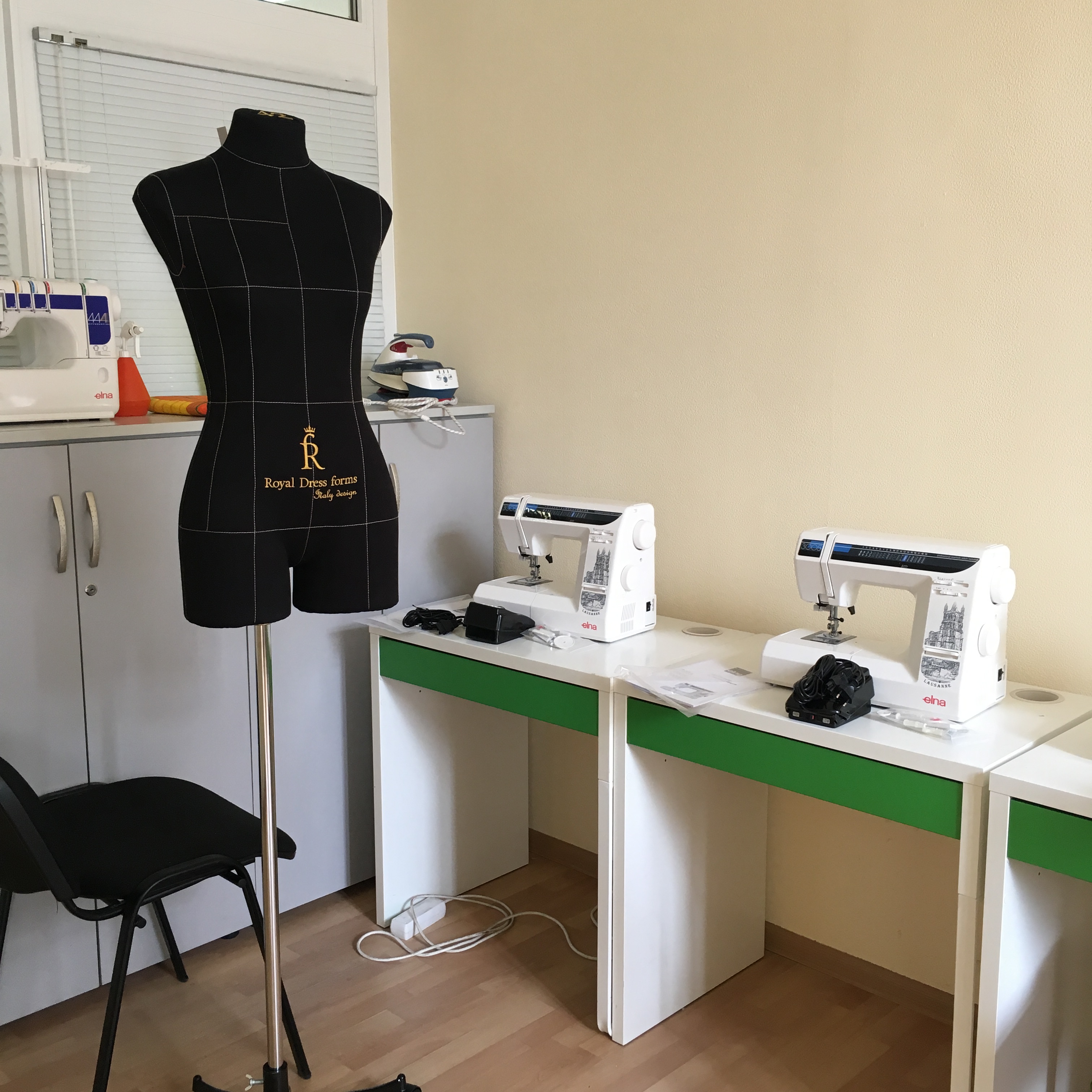 Компания «Элфорт» оборудовала новый швейный класс в Академии Burda