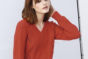 Пуловер с узором из зигзагов