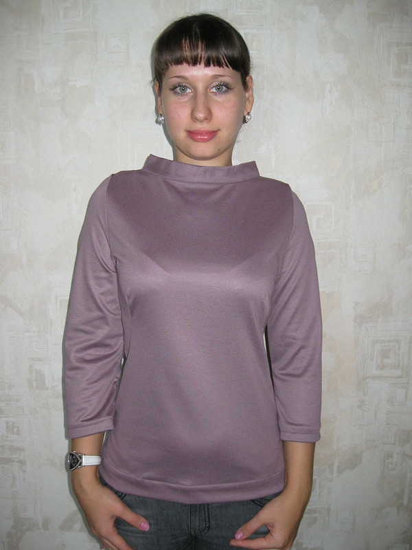 Пуловер цвета «Лесная ягода» от Евгения Е