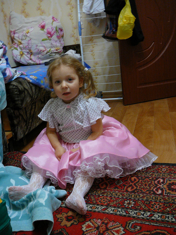 нарядное детское платье от mariamokeeva