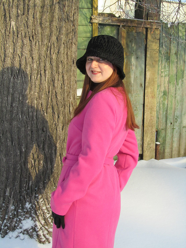 Розовое пальто от Manya Beauty