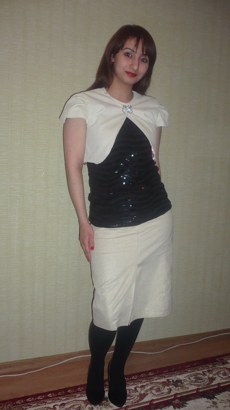 Джинсовая юбка и бархатное болеро! от Mehri