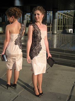Работа с названием Платье на выпускной 2011г.