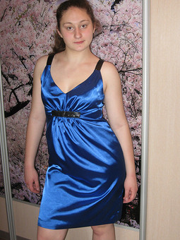 Платье для дочки на выпускной 9 кл. (примерка накануне)