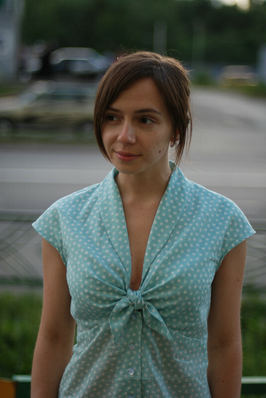 Блузка в горошек от Victoria Lobanova
