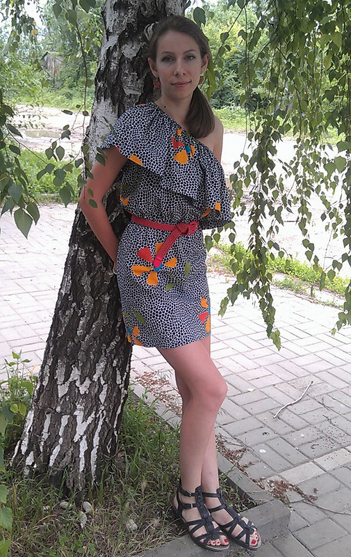 Платье с оборкой от t5991020