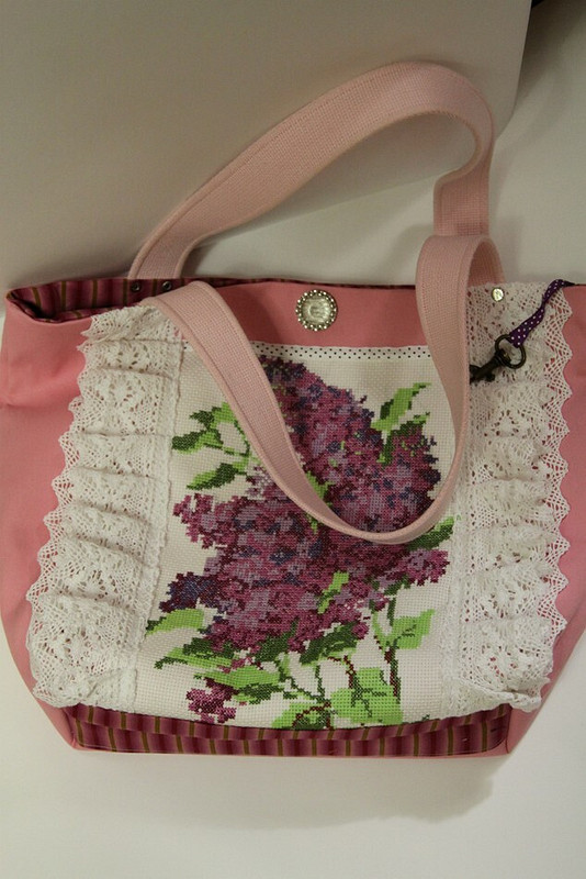 летняя сумка с вышивкой и кружевами от Ирина Болдырева