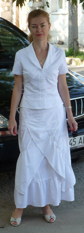 Белый костюм от Zoya