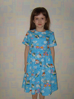 Платье для доченьки.