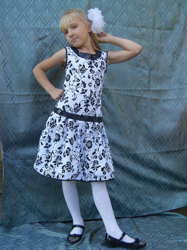 Красивое платье для дочки от Sensoria