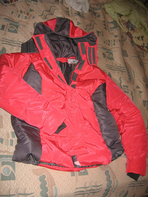 Зимняя спортивная куртка от olchyk