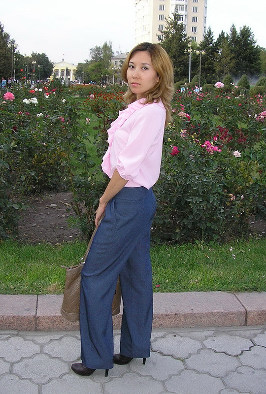 Блузка с воланами и брюки от Елена Клименко-Хван