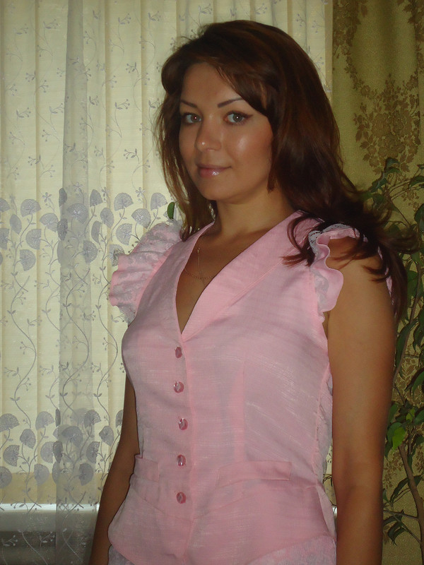 Розовый костюм от Ilina Nata