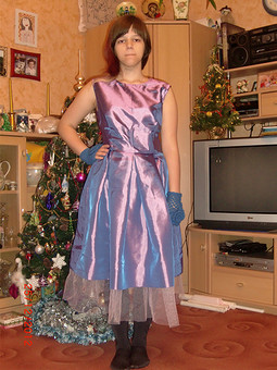 Работа с названием Платье для дочери на Новый 2013 год