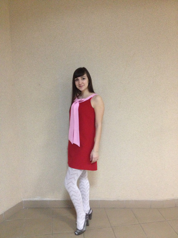 маленькое красное платье от Leksi