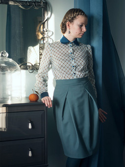 Работа с названием Блуза и юбка-тюльпан из коллекции отдельных выкроек.