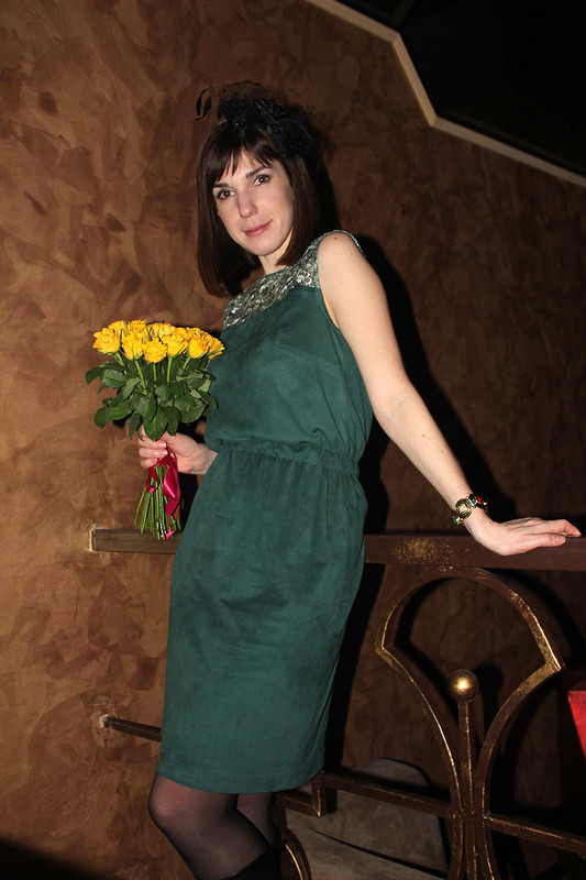 Платье цвета зеленой сосны от lusyculys