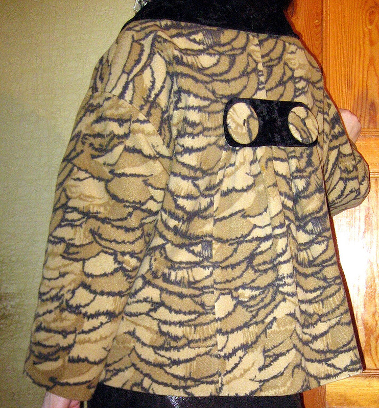 Демисизонное пальто от ledy Gala