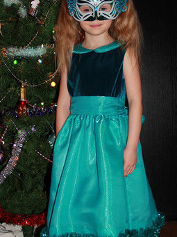 Работа с названием Новогоднее платье для дочки