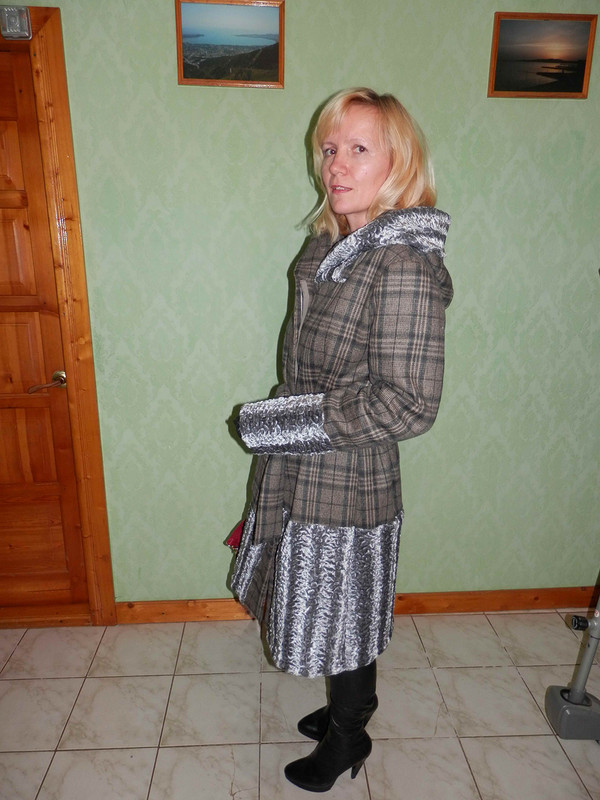 Пальто с меховой отделкой от 19SVETLANA70