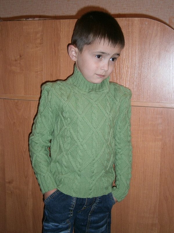 Зелёный свитерок!!! от oksha26