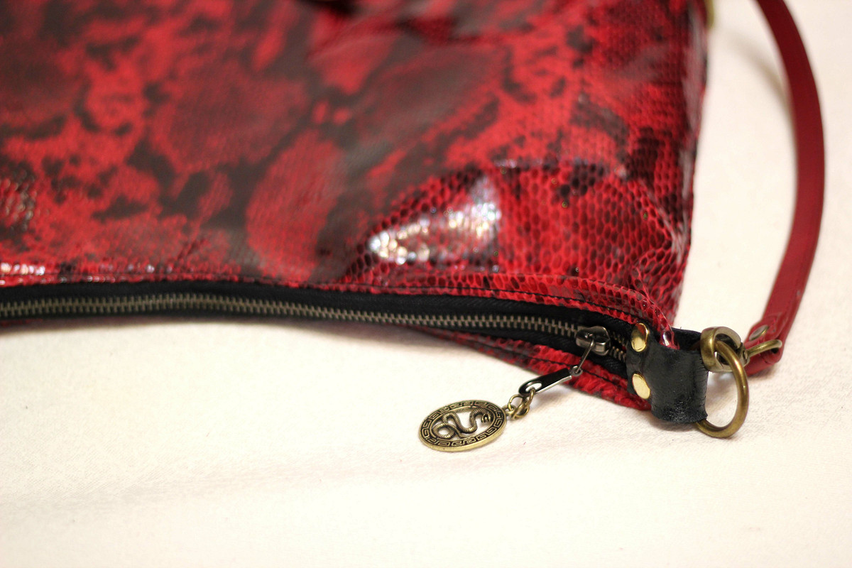 Кожаная сумочка «Красный змей» от Ирина Болдырева