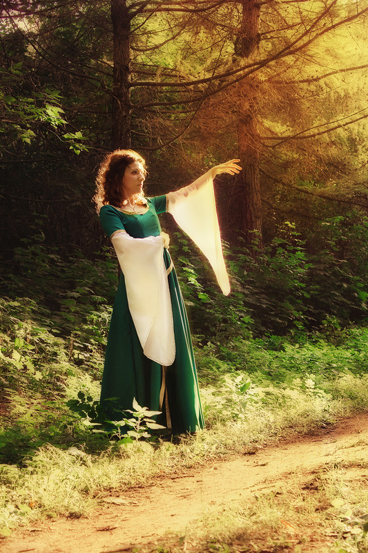 Эльфийское платье от Анариель