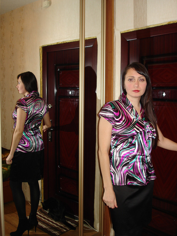 Атласная блузка от Lenna