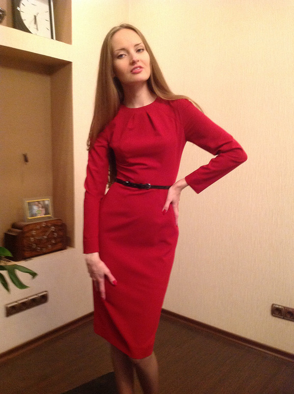 Красное платье от Nekrasova-Anna