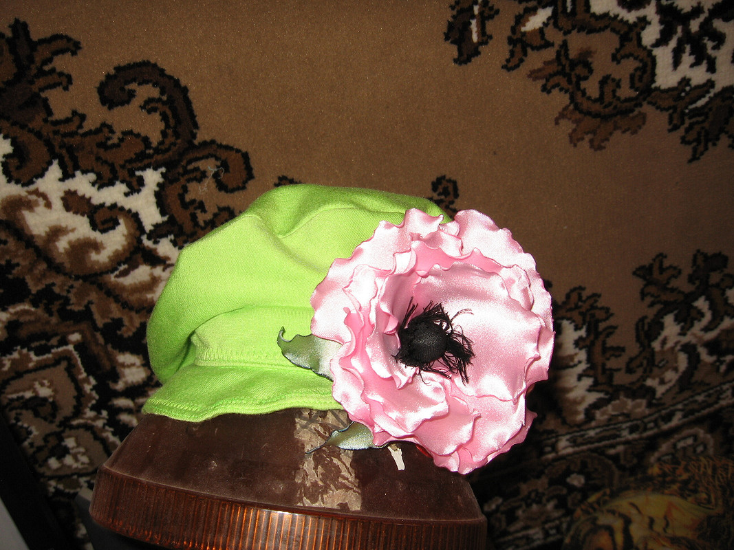детская кепочка с цветком от borisowa