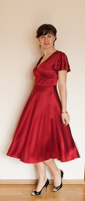 Бордовое шелковое платье от JonikJane