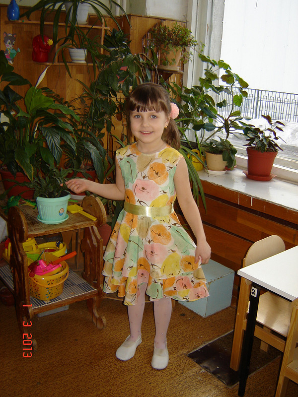Платье к утреннику 8 Марта от soshninka