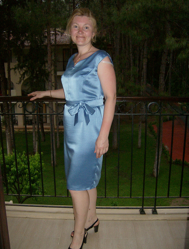 Платье с декольте в виде сердечка от svetlana 05