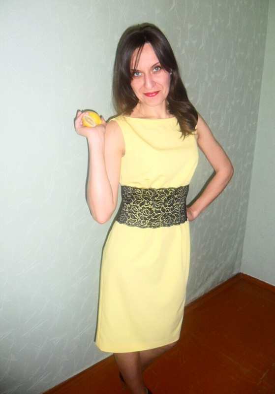 Платье лимонного цвета от Марина Море