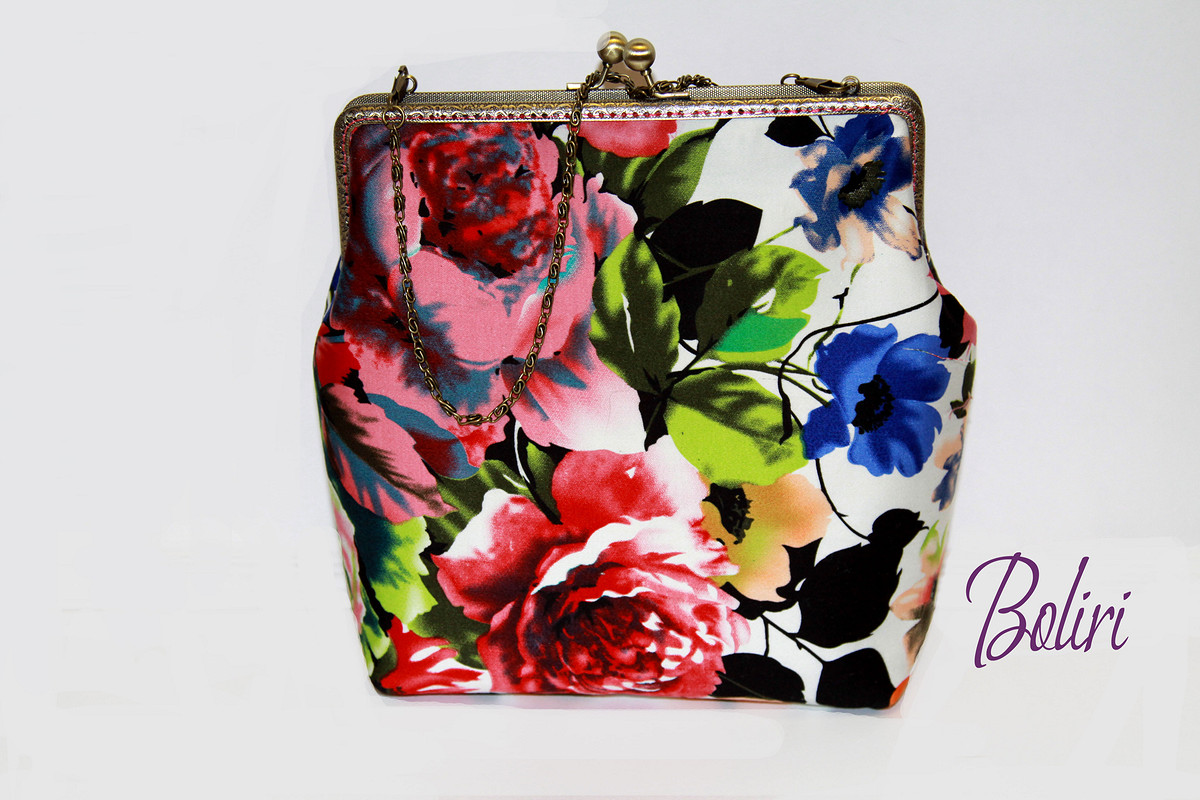 Летняя сумочка «Цветочная поляна» с фермуаром от Ирина Болдырева