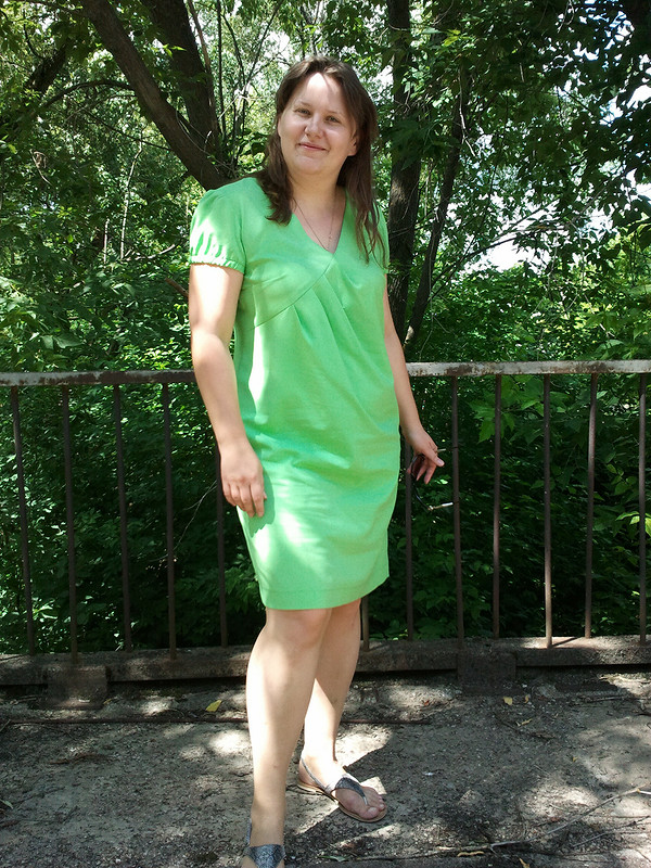 мое очень зеленое платье от Истратова