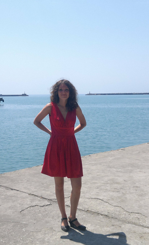 Красное платьице от Maruselia
