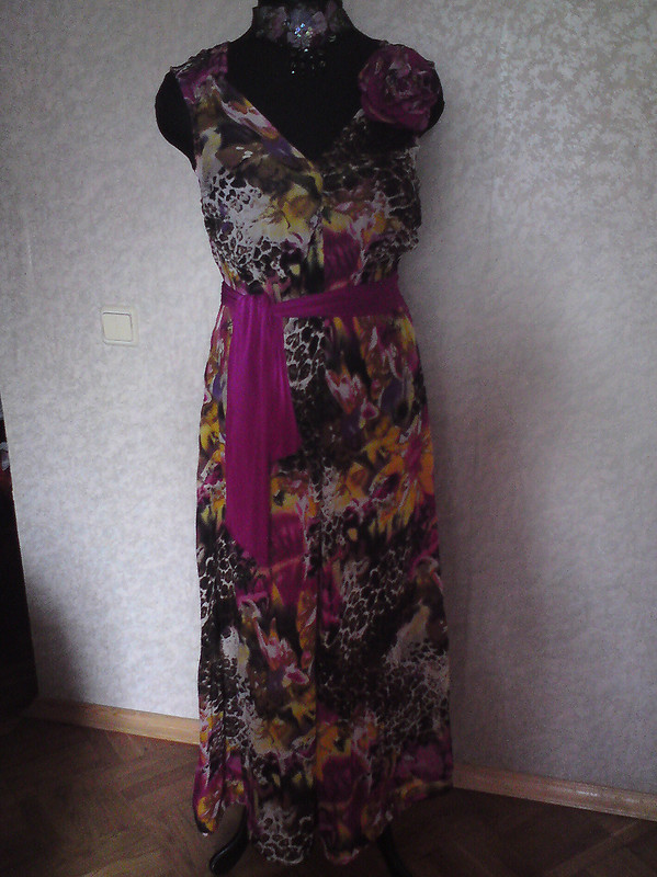 Платье на лето с декоративным цветком ! от Бижу74