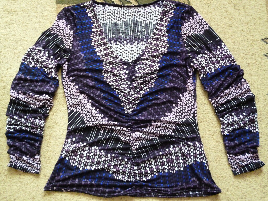 Пуловер от Pesnia