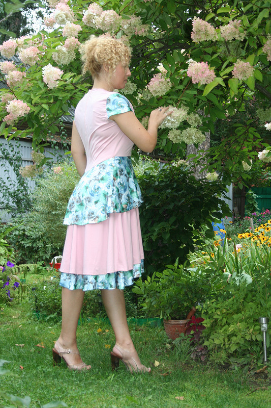 Платье с баской «Цветы гортензии» от Nataly Dorokhova