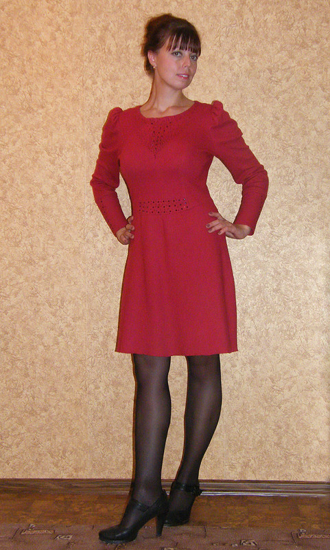 Маленькое красное платье от Sorenza