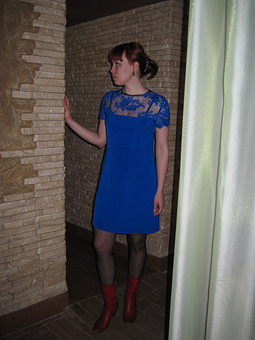 Работа с названием Маленькое синее платье