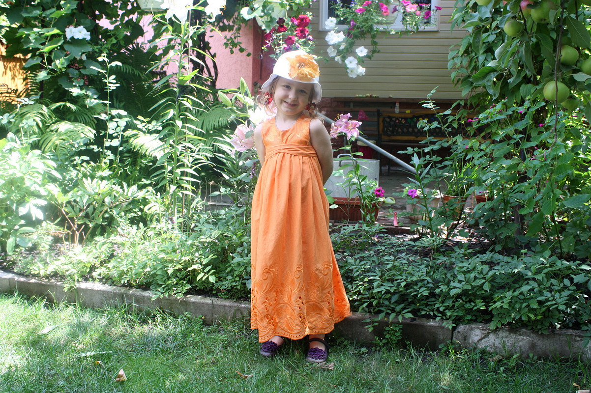 Длинное платье для девочки от Fern13