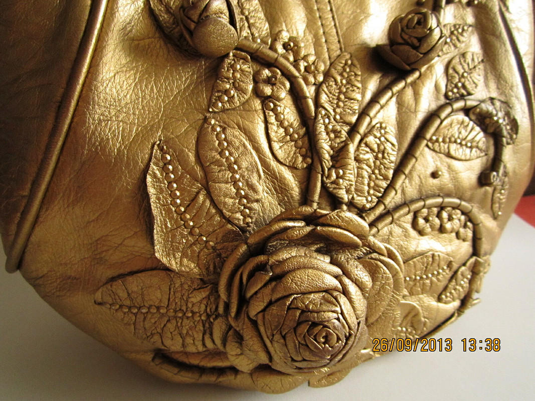 «Золотая» сумочка от Lyubov  Komissarova