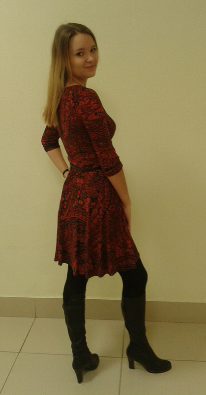 Трикотажное платье от Knirika