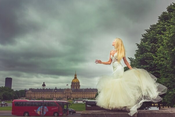 Экстравагантная невеста in Paris от AlCigi