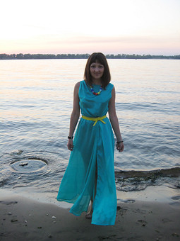 Романтичное платье цвета моря