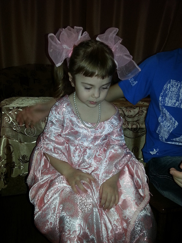 Новогоднее платье принцессы. от OlgaLeto
