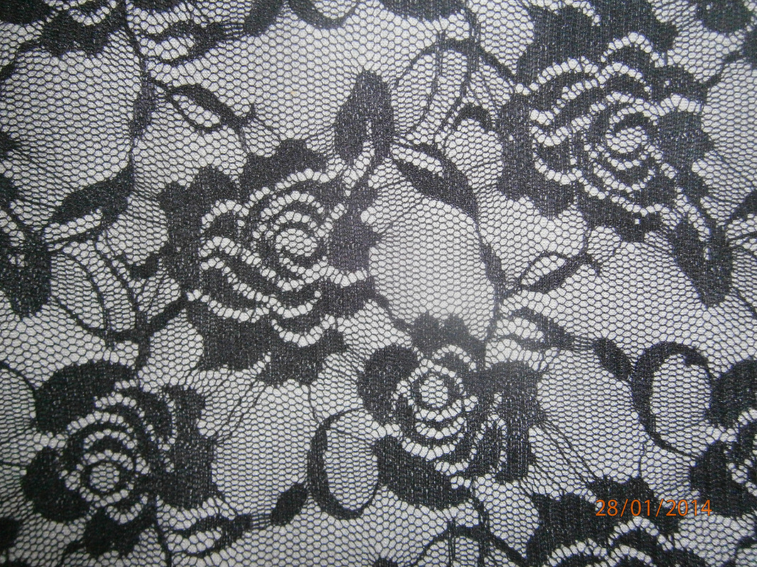 платье-футляр из ткани с гипюром от nika27